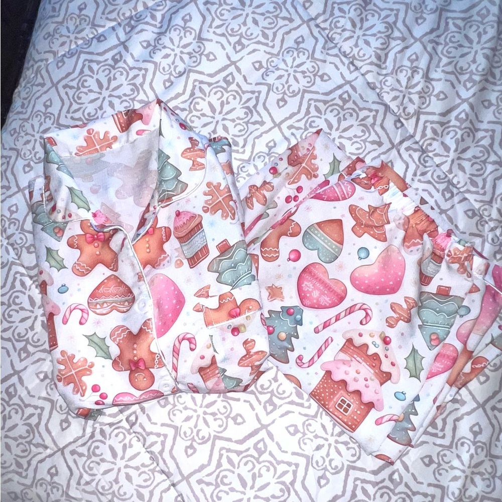 Kids Holiday Gingerbread Print Pajama Set - Pink & Mint